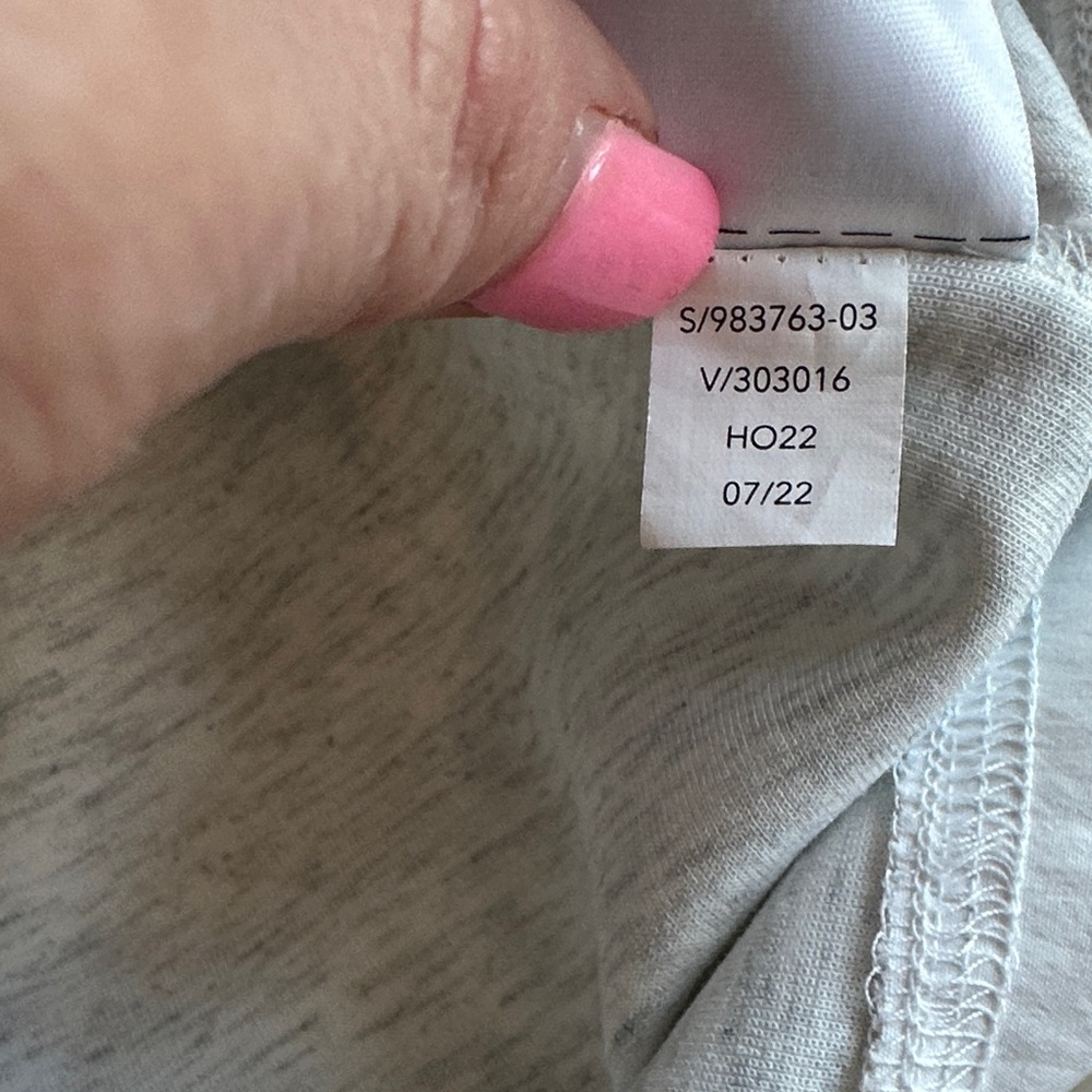 Women’s Athleta Gallery Hoodie Top - Picture 11 of 11